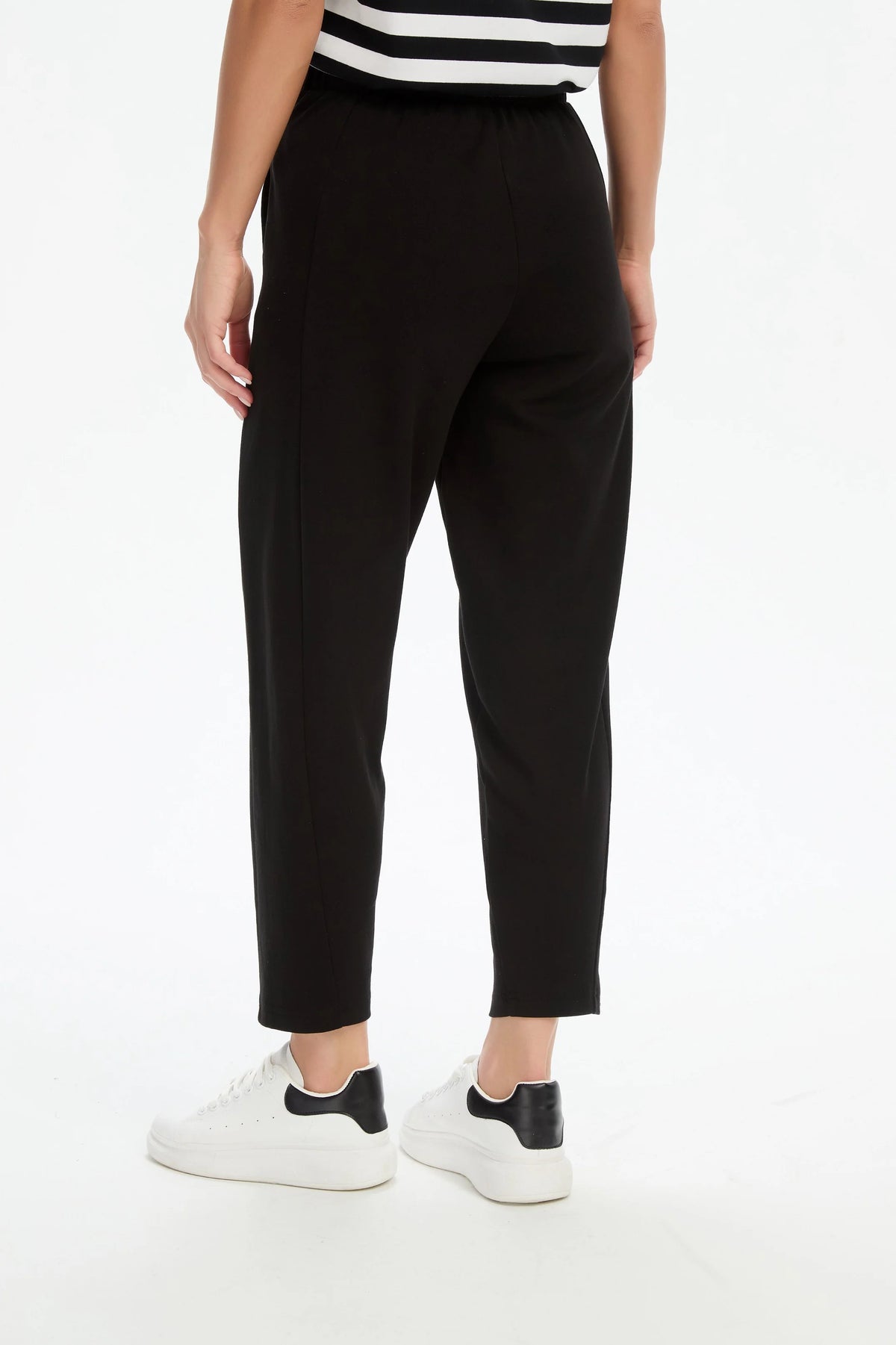 Tirelli Barrel Leg Lounge Summer Pant in Black