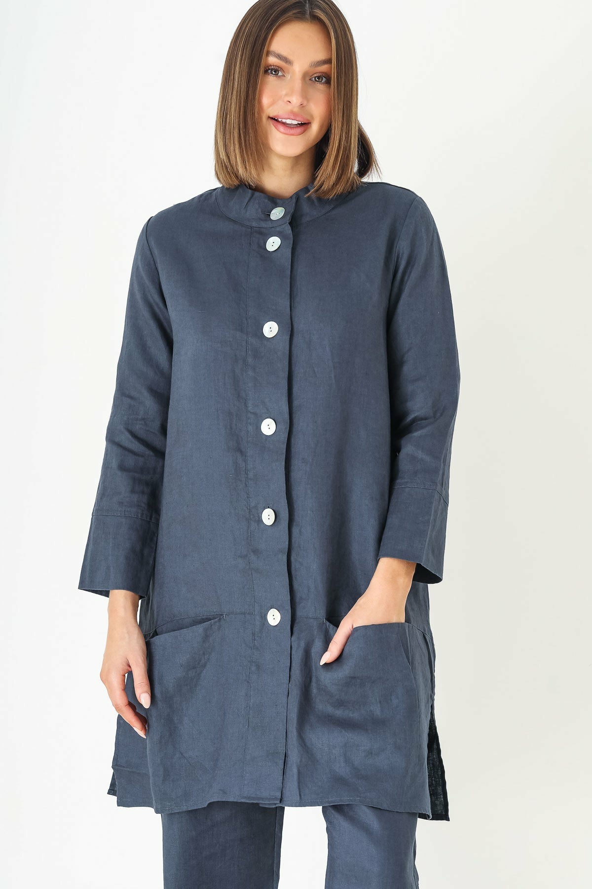 Naturals by O & J Linen Coat in Graphite