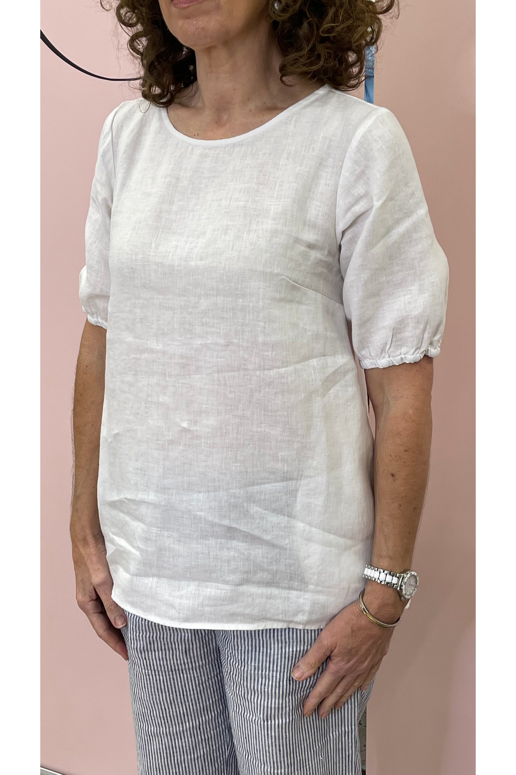 Naturals by O & J Linen Top in White